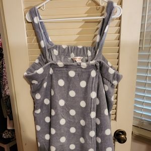 Velcro bath robe towel